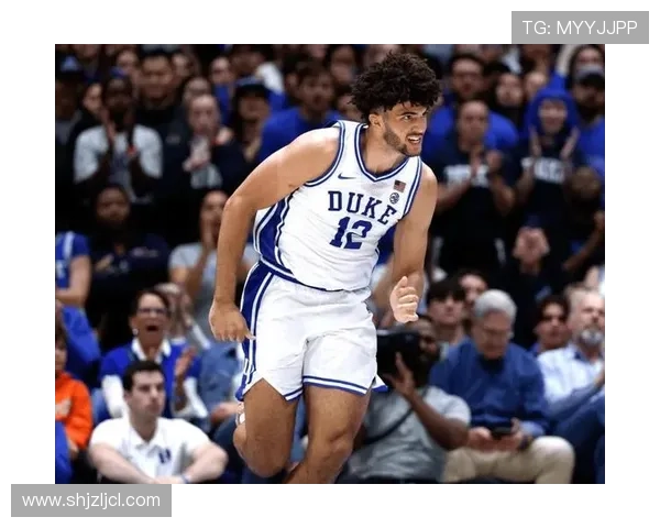 卡梅隆布泽尔三场比赛狂砍90分创杜克新生得分新纪录